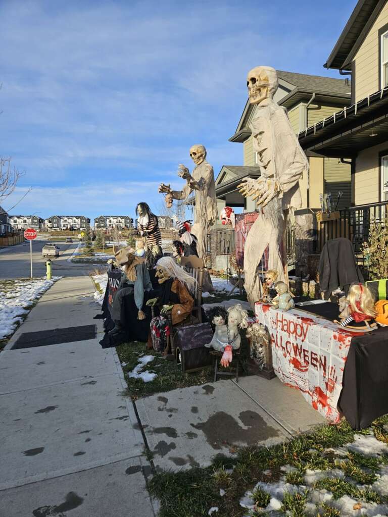 Haunted house scenes with skeletons, clowns and ghouls
